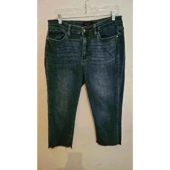 Judy Blue Women's Cropped Jeans Size 13/31 Dark Wash Distressed Hem - Picture 1 of 4
